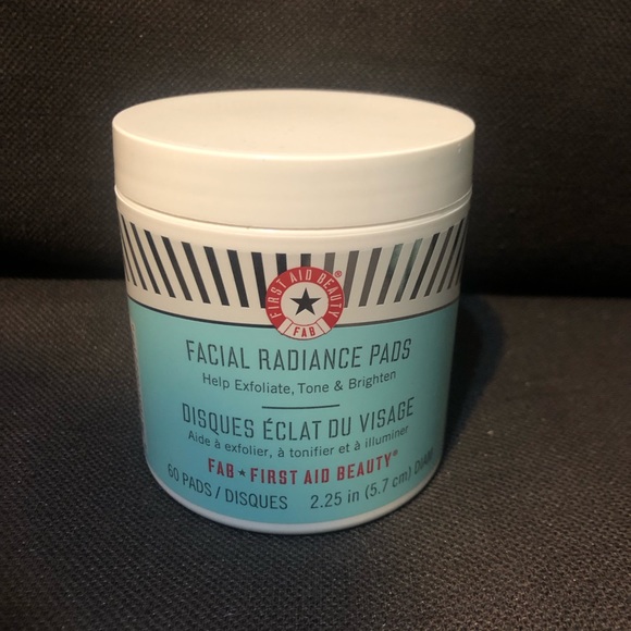 First Aid Beauty Other - First Aid Beauty Facial Radiance Pads